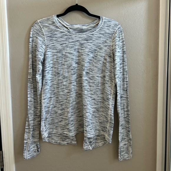 Lululemon Long Sleeve Tie Back Shirt - Picture 3 of 3